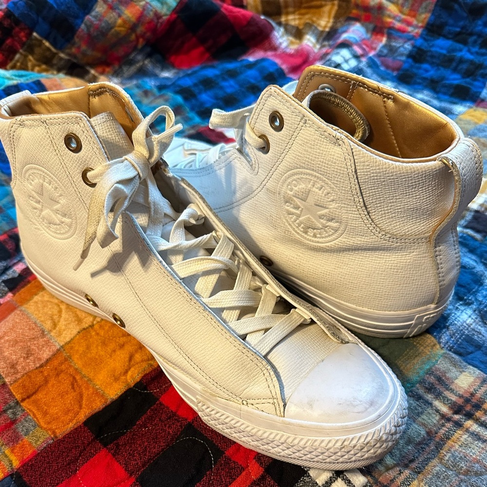Men’s Converse White Leather 9.5 EUC